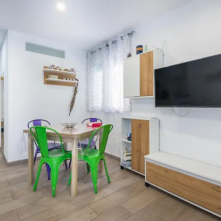 Apartment Marinasunbeach Maestro Parada 1