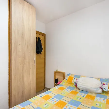 Apartment Marinasunbeach Maestro Parada 1 *